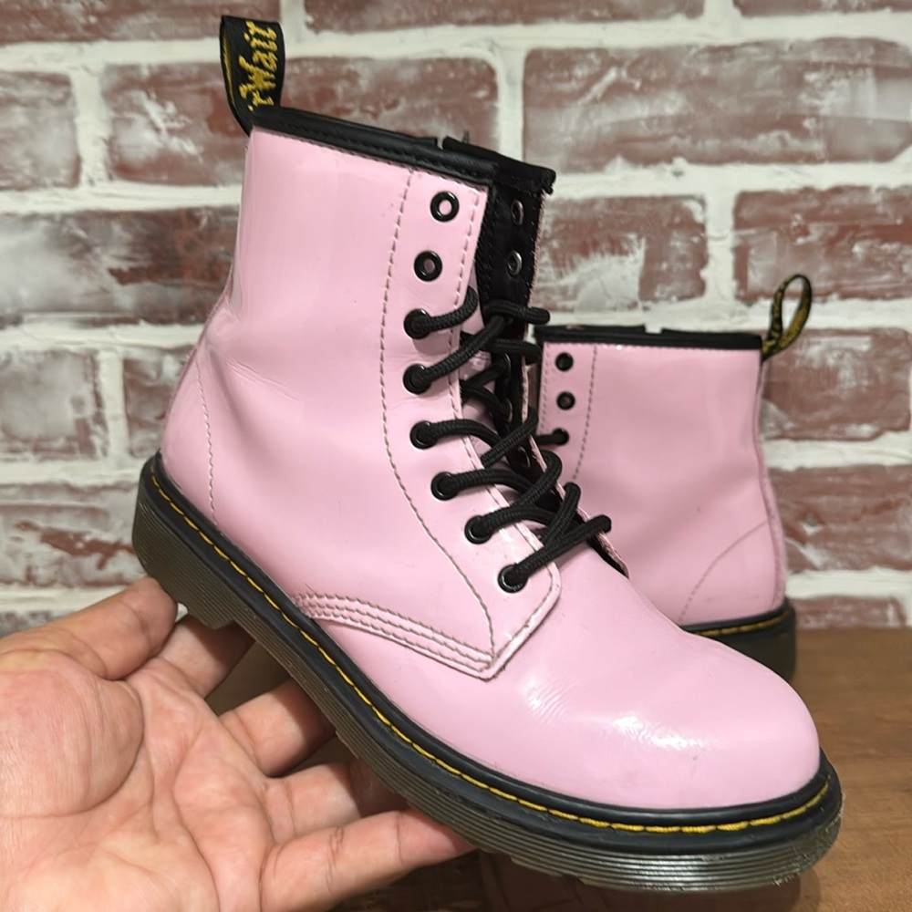 Dr. Martens Lace Up Pink Fashion Boots Women’s Sz 5